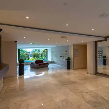 Apartment 1 Bedroom New Style With Parking Close Croisette Cannes