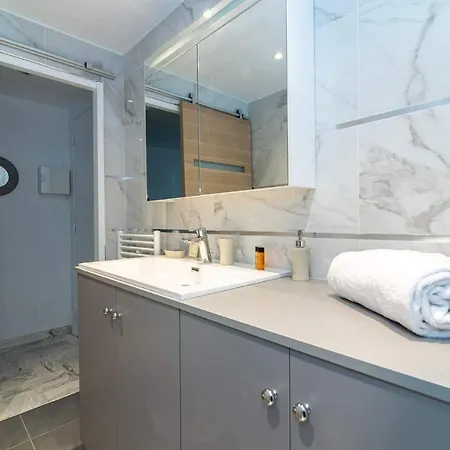 1 Bedroom New Style With Parking Close Croisette Apartment Cannes